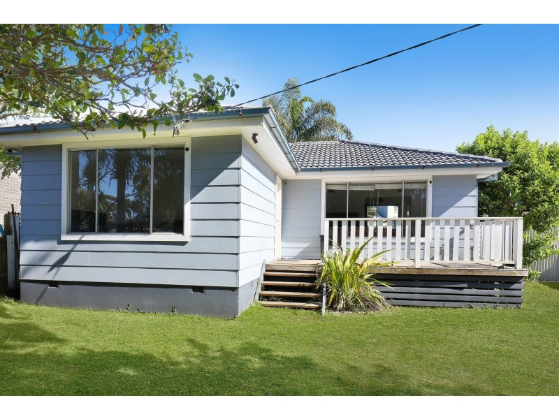 43 Bass Street, Barrack Heights NSW 2528