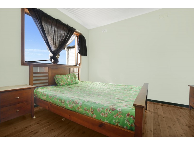 35 Jarvie Road, Cringila NSW 2502