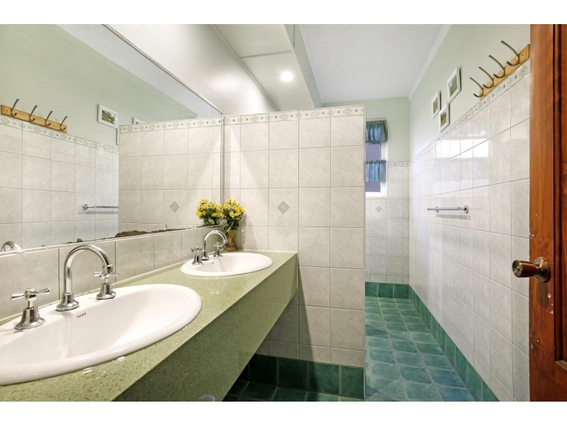 35 Jarvie Road, Cringila NSW 2502