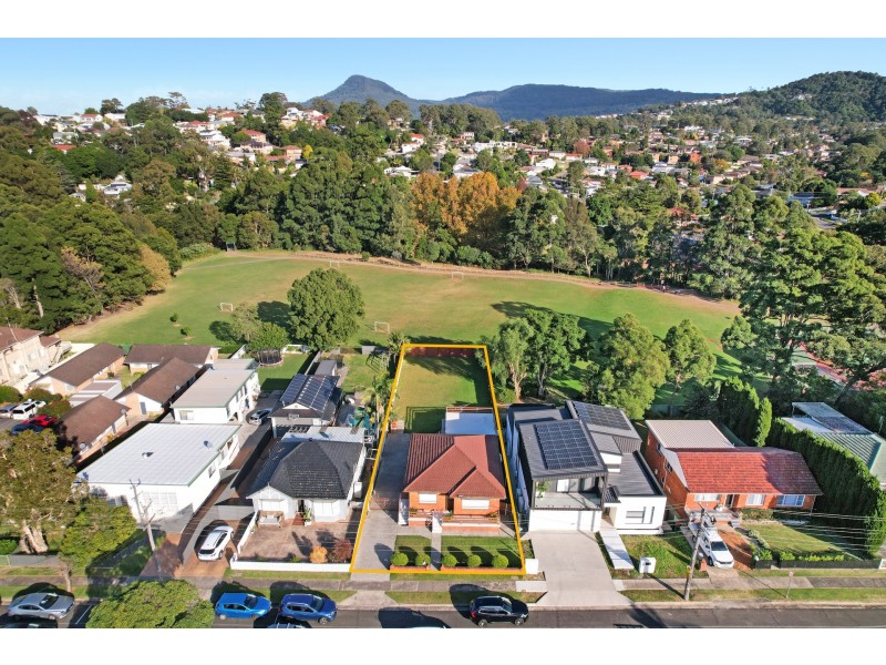 61 Thames Street, West Wollongong NSW 2500