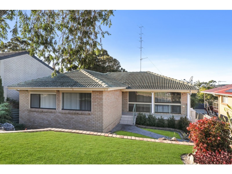 3 Coachwood Drive, Unanderra NSW 2526
