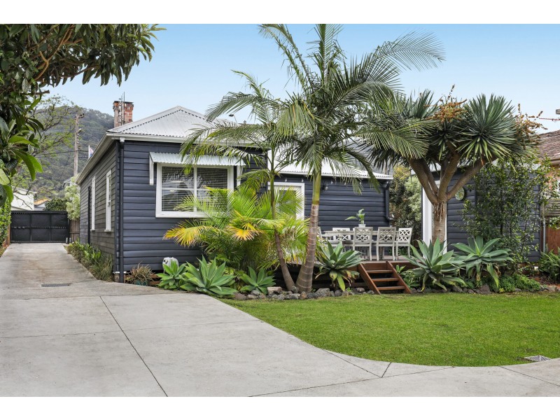 68 Princes Highway, Corrimal NSW 2518