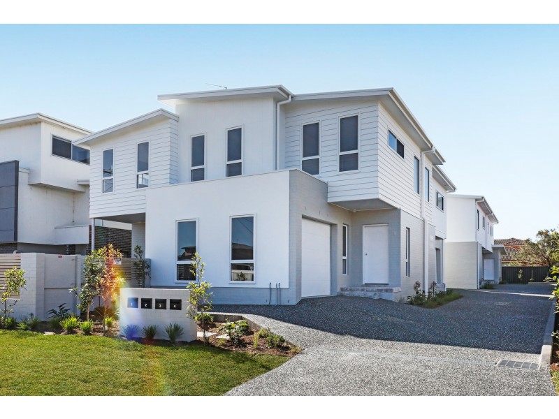 1/2 Addison Avenue, Lake Illawarra NSW 2528
