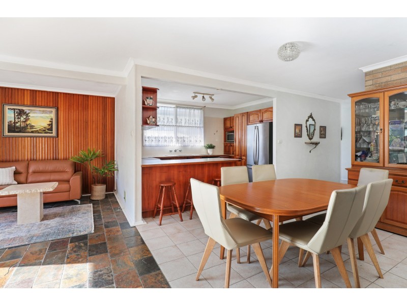 42 Williams Crescent, Russell Vale NSW 2517