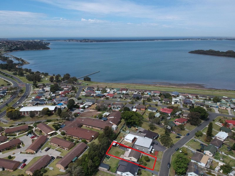 9 Middlesex Street, Berkeley NSW 2506