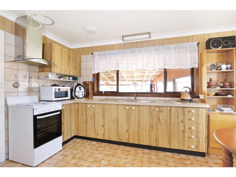 1 Eleban Place, Berkeley NSW 2506