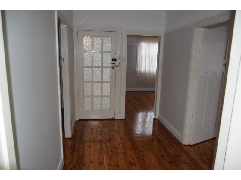 34 Rosemont Street, West Wollongong NSW 2500