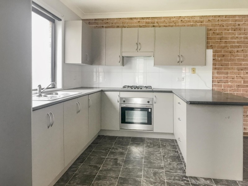 6/4 Heaslip Street, Coniston NSW 2500