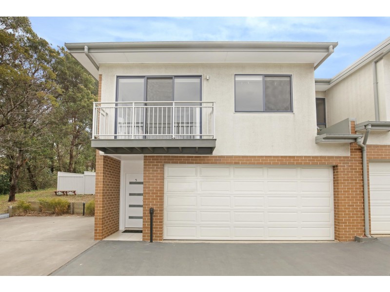 5/15 Hingston Close, Lake Heights NSW 2502