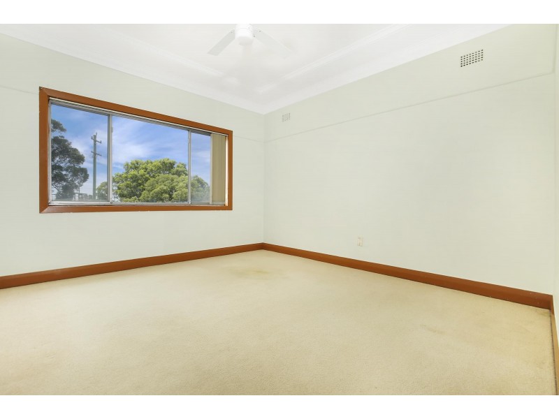 156 Gladstone Avenue, Coniston NSW 2500