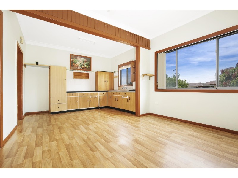 156 Gladstone Avenue, Coniston NSW 2500