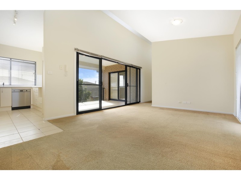 4/2 Francis Street, Corrimal NSW 2518