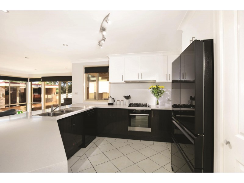 80 Horsley Drive, Horsley NSW 2530