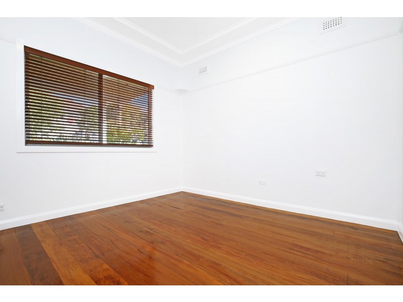 17 Prospect Street, Mount Saint Thomas NSW 2500