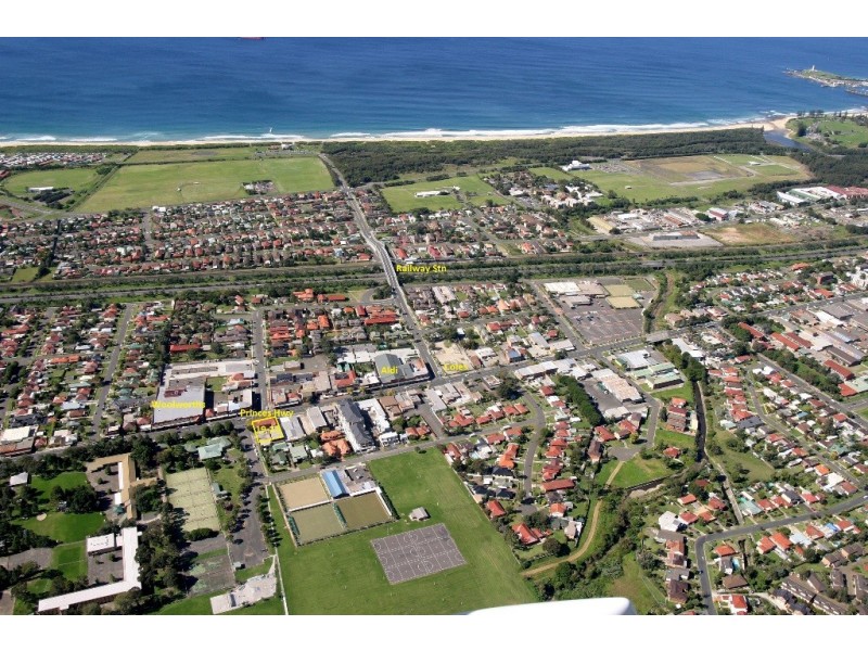 Shop 2, 19 Princes Hwy, Fairy Meadow NSW 2519