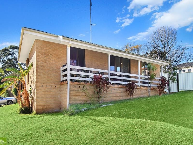 2 Kotara Crescent, Unanderra NSW 2526