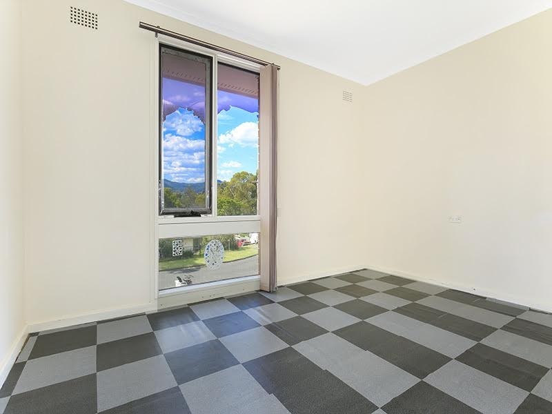 2 Kotara Crescent, Unanderra NSW 2526