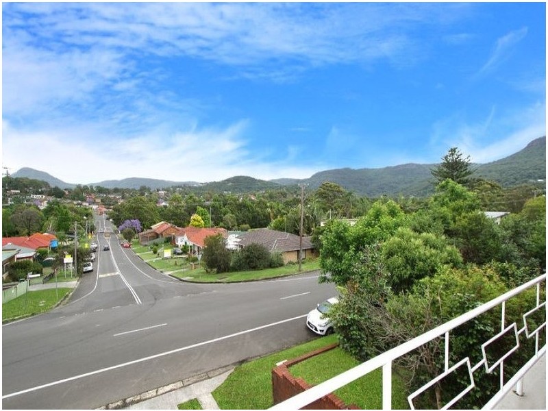 21 Pooraka Avenue, West Wollongong NSW 2500