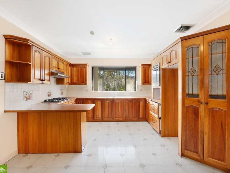 4 Staff Road, Cordeaux Heights NSW 2526