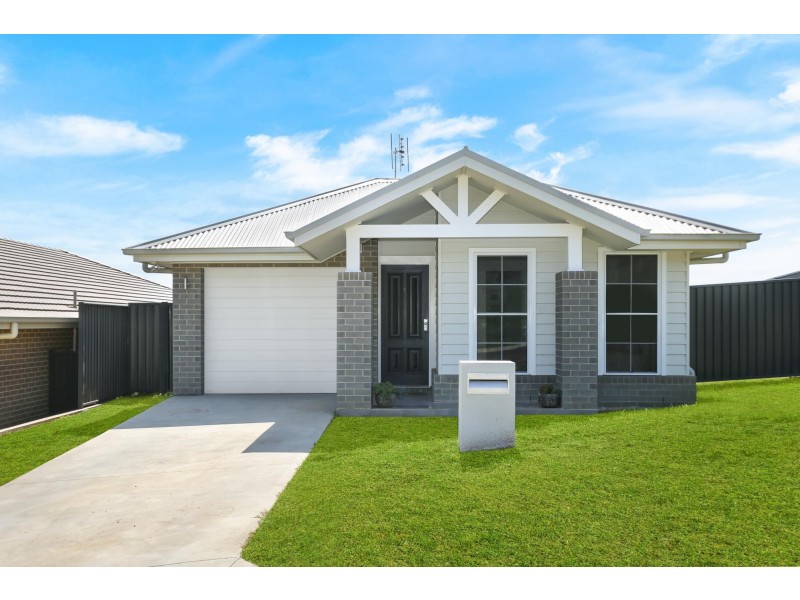 52 Lockheed Hudson Drive, Horsley NSW 2530