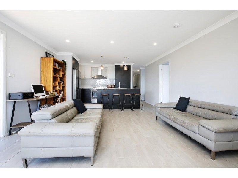 52 Lockheed Hudson Drive, Horsley NSW 2530