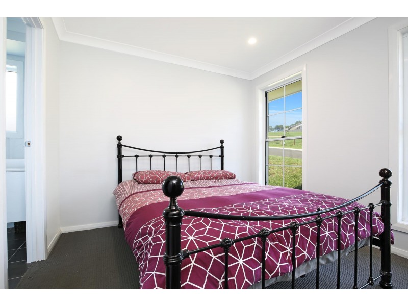 52 Lockheed Hudson Drive, Horsley NSW 2530