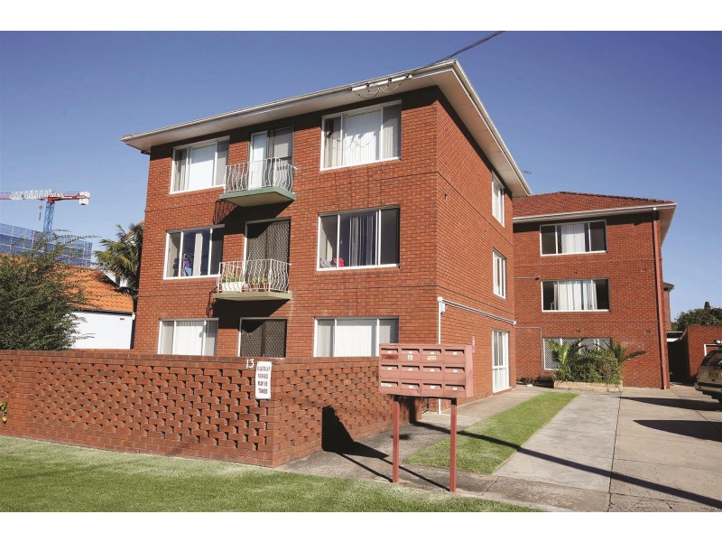 8/13 George Street, Wollongong NSW 2500