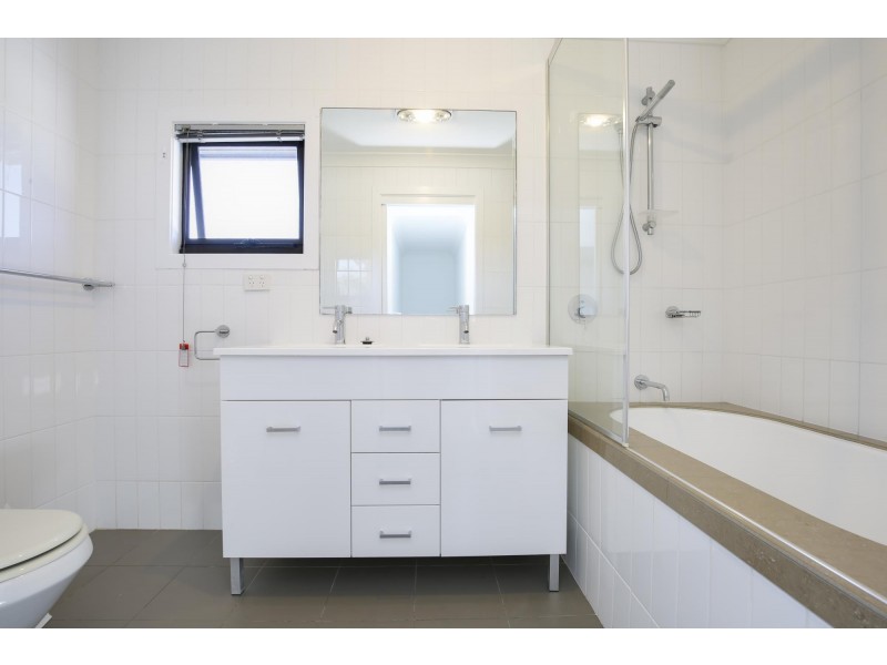 4/34 Lake Parade, East Corrimal NSW 2518