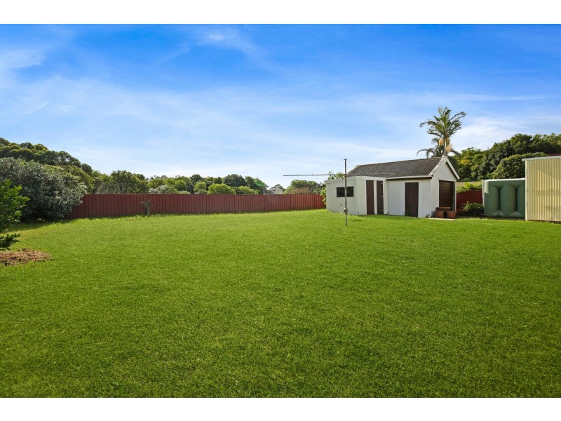 10 Carr Street, Towradgi NSW 2518