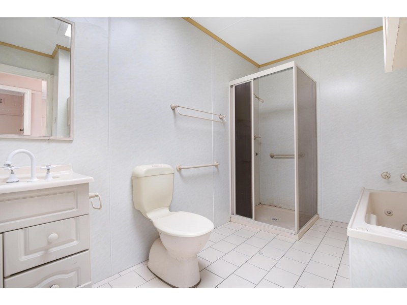 10 Carr Street, Towradgi NSW 2518