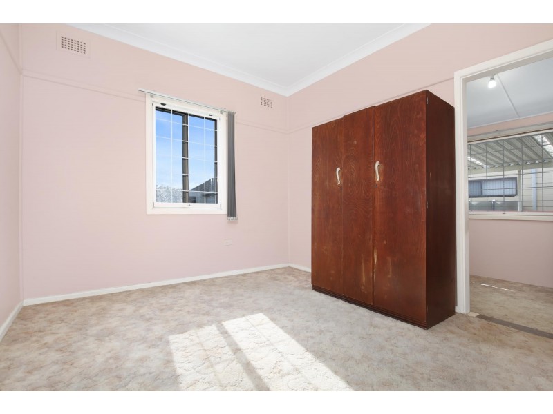 10 Carr Street, Towradgi NSW 2518