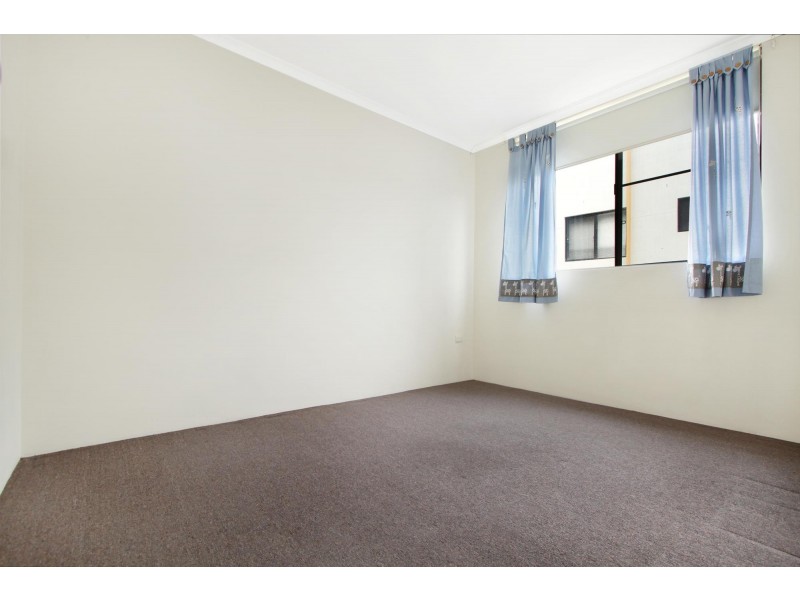 15/2-4 Wiseman Avenue, Wollongong NSW 2500