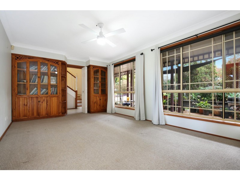 25 Prospect Street, Mount Saint Thomas NSW 2500