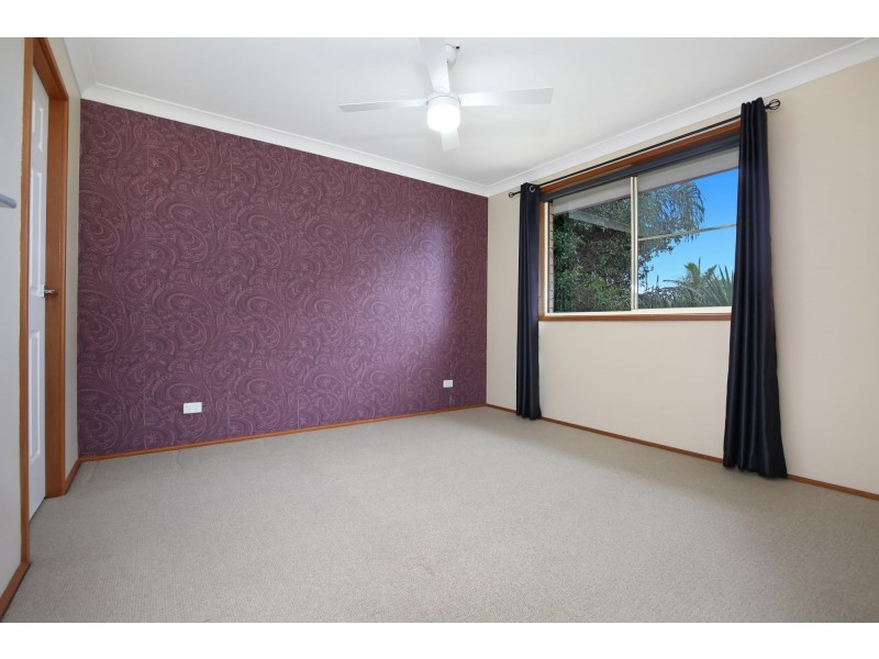 25 Prospect Street, Mount Saint Thomas NSW 2500