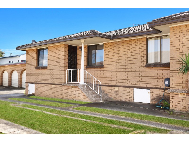 2/56 Osborne Parade, Warilla NSW 2528