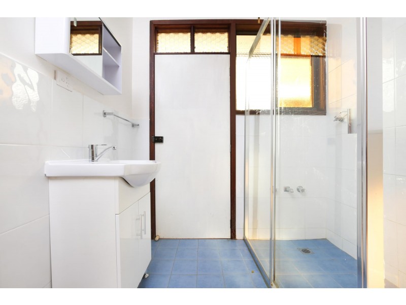 2/56 Osborne Parade, Warilla NSW 2528