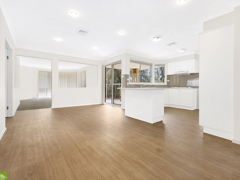 210 Derribong Drive, Cordeaux Heights NSW 2526