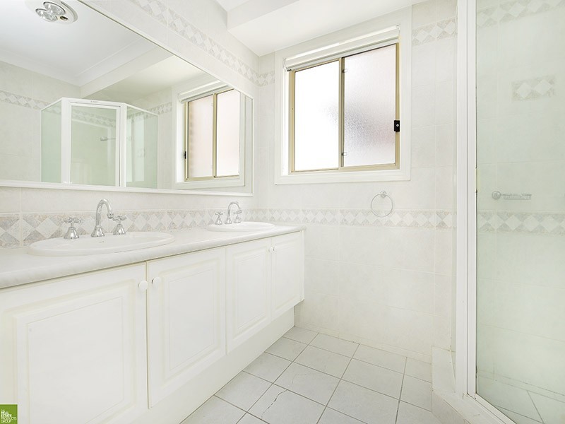 210 Derribong Drive, Cordeaux Heights NSW 2526