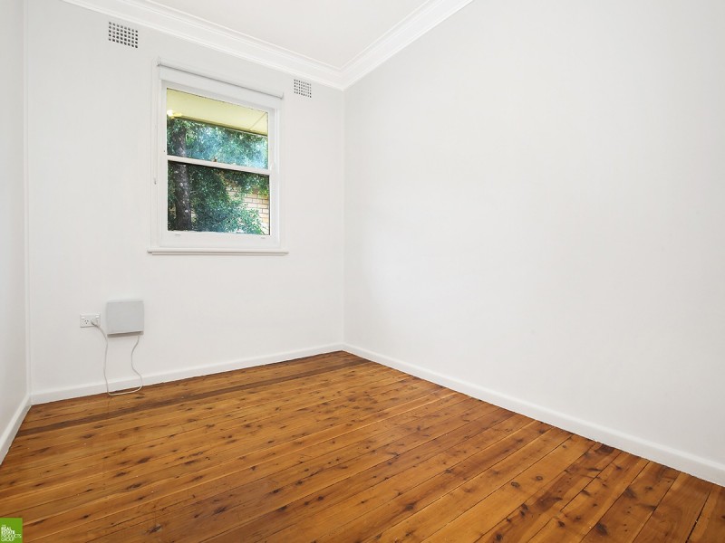 2/7 Kelvin Road, Coniston NSW 2500