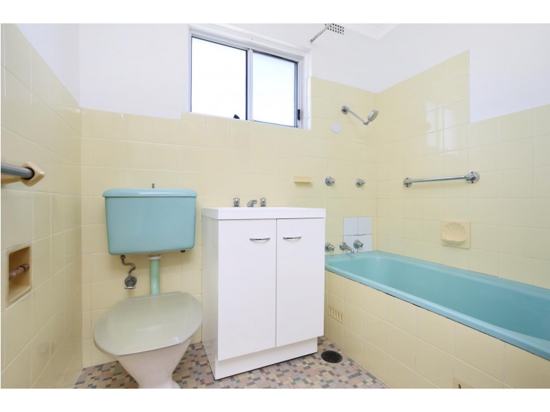 8/13 George Street, Wollongong NSW 2500