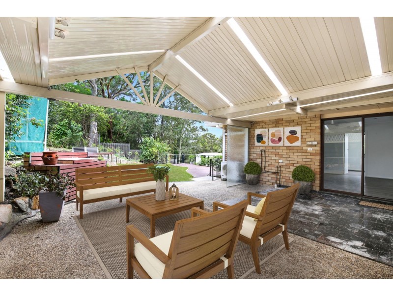 42 McAndrew Crescent, Mangerton NSW 2500