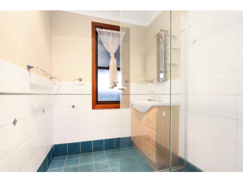 5 Caroona Street, Berkeley NSW 2506