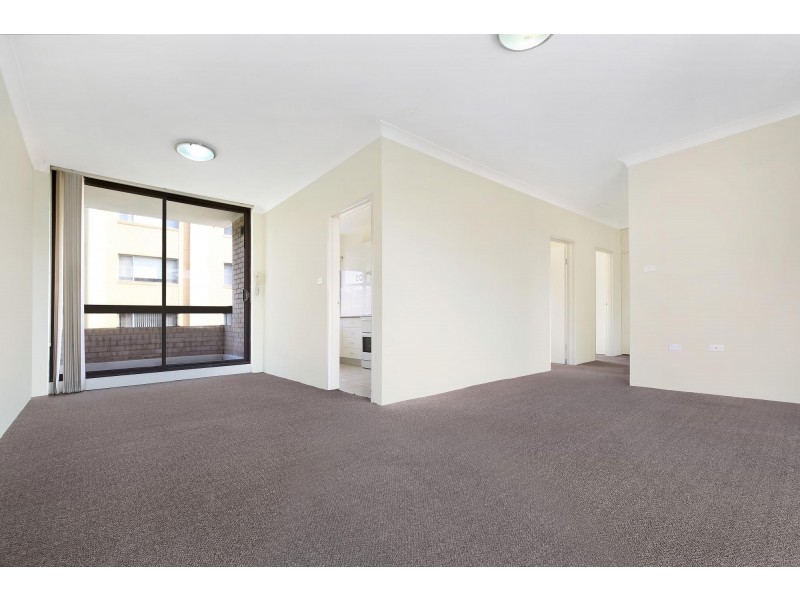 4/4 Pleasant Avenue, North Wollongong NSW 2500