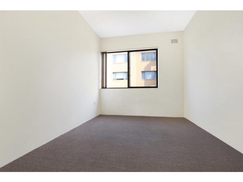 4/4 Pleasant Avenue, North Wollongong NSW 2500