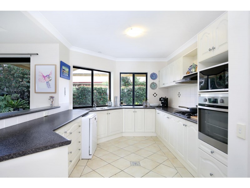14 Robins Creek Drive, Horsley NSW 2530
