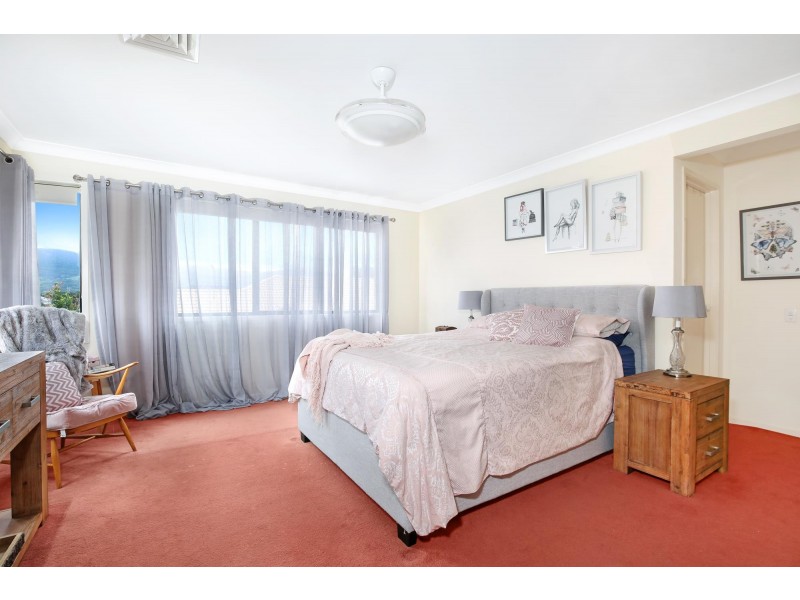 14 Robins Creek Drive, Horsley NSW 2530