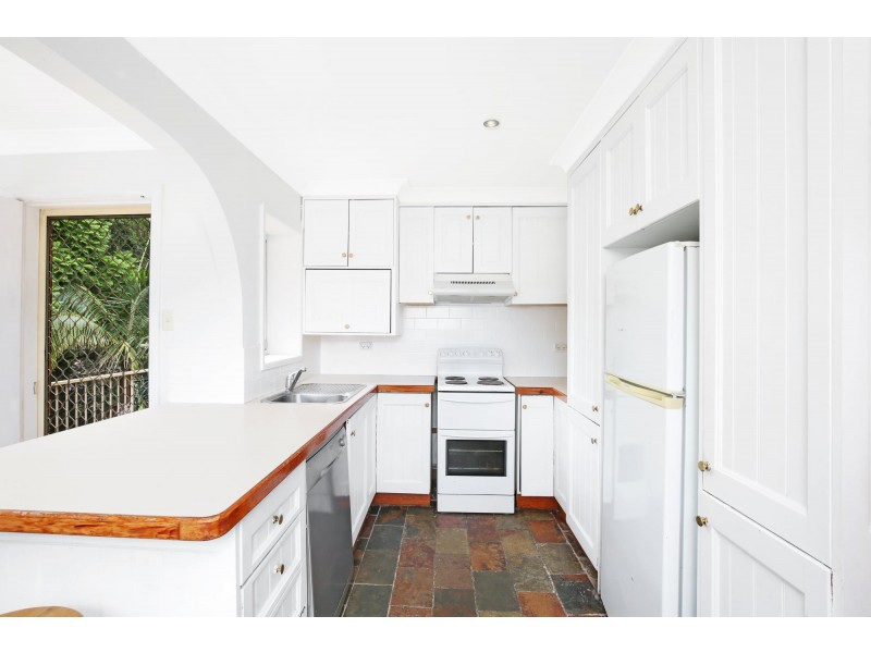 41 Stanley Ave, Farmborough Heights NSW 2526