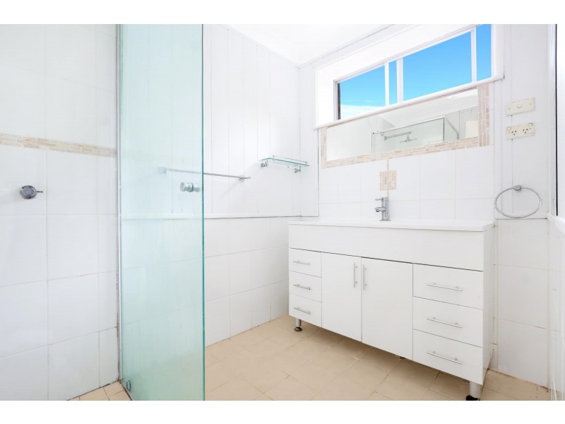 41 Stanley Ave, Farmborough Heights NSW 2526