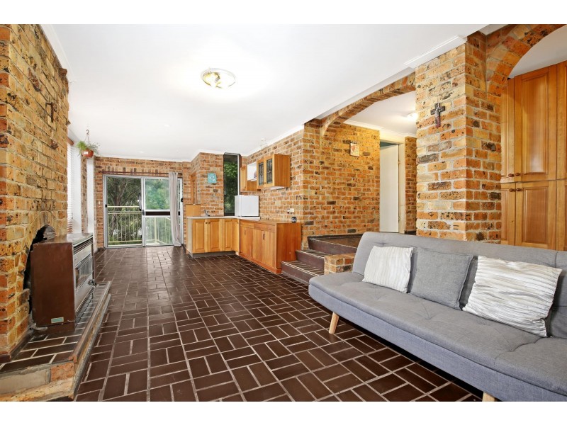 41 Stanley Ave, Farmborough Heights NSW 2526