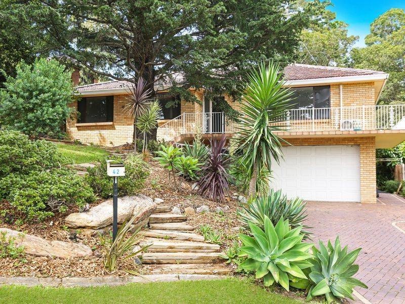 42 McAndrew Crescent, Mangerton NSW 2500